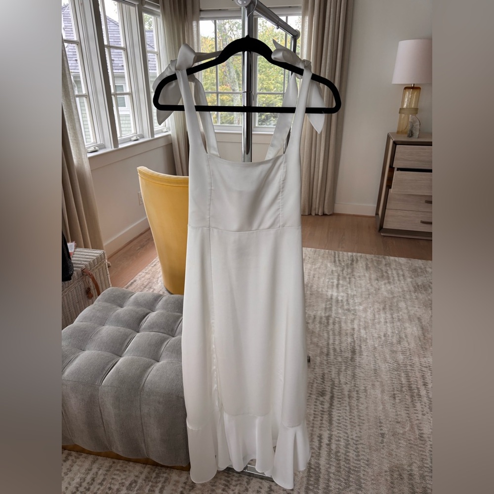 Show me your mumu white dress size S